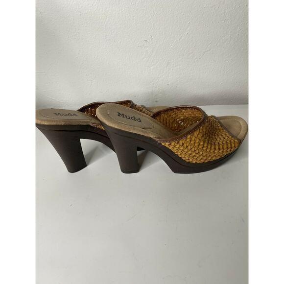 Mudd Brown Woven Slip On Chunky Platform Open Toe Heels size 8 - Picture 6 of 6